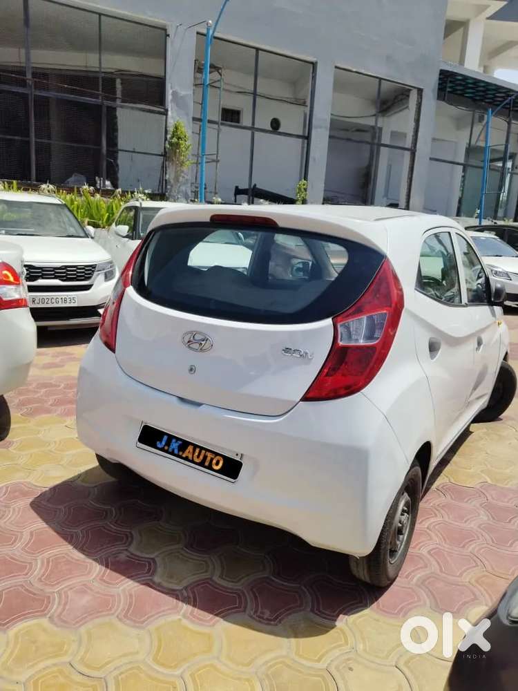Hyundai Eon Era +, 2017, Petrol
