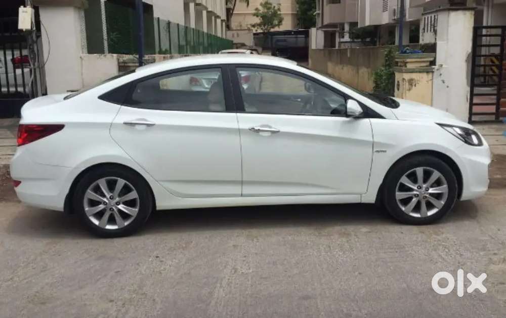 Hyundai Verna 2011 Petrol 172000 Km Driven