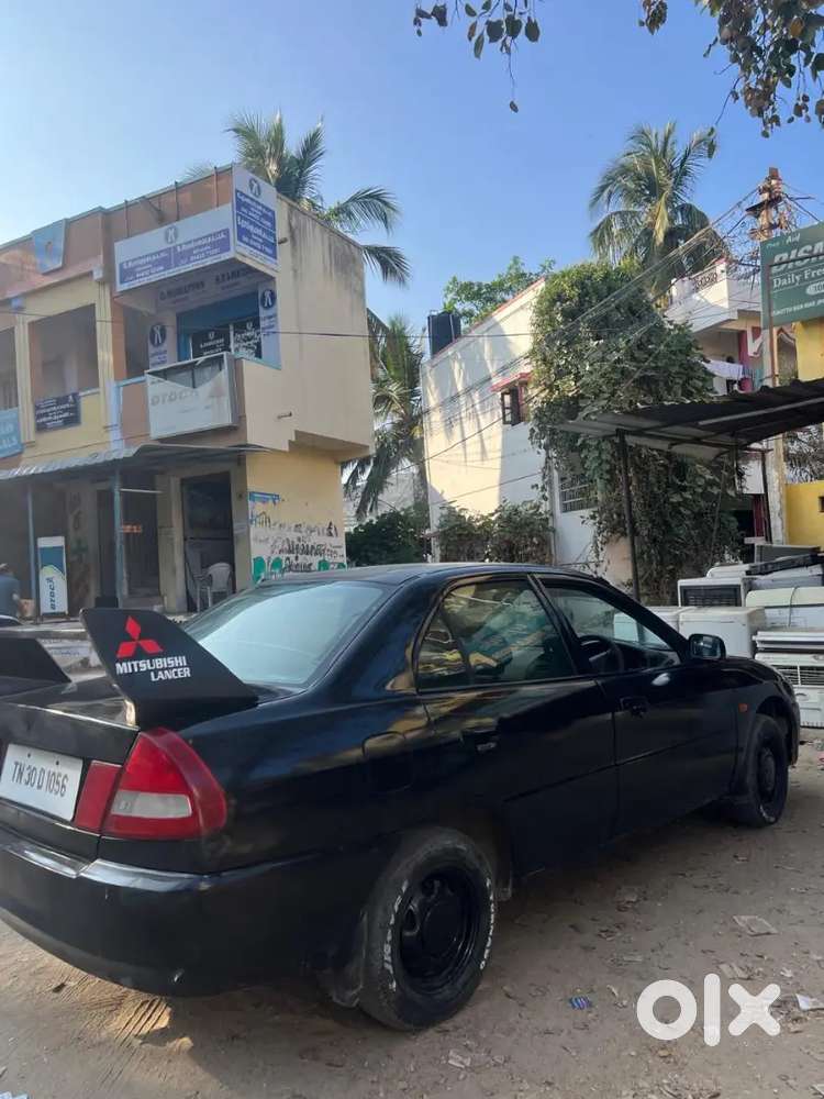 Mitsubishi Lancer 2003