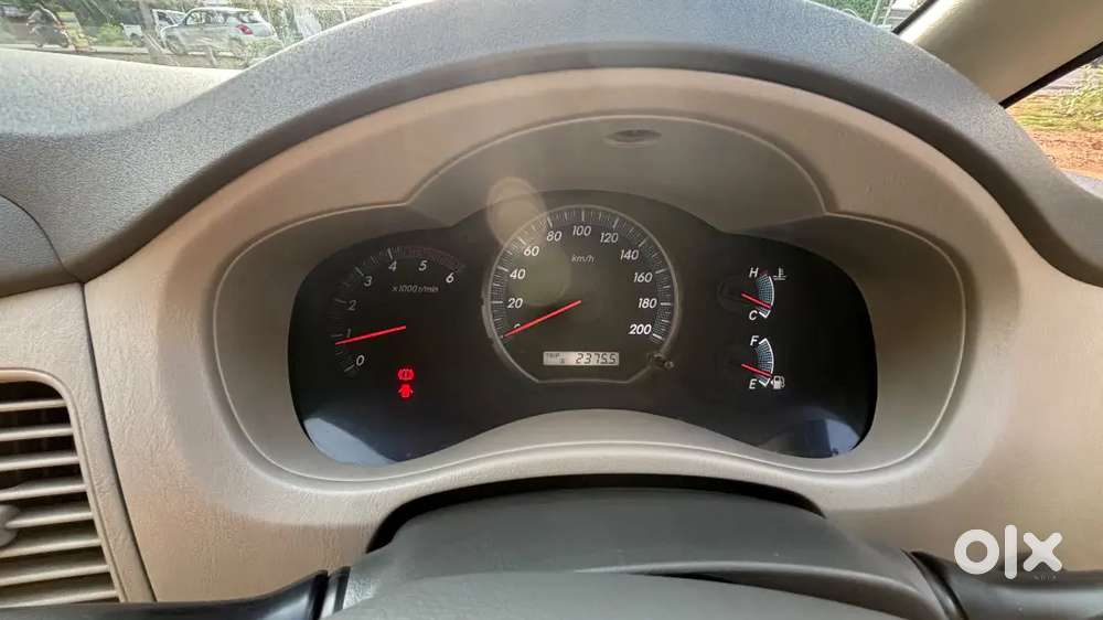 Toyota Innova Diesel 24 Dec 2013 2nd Owner