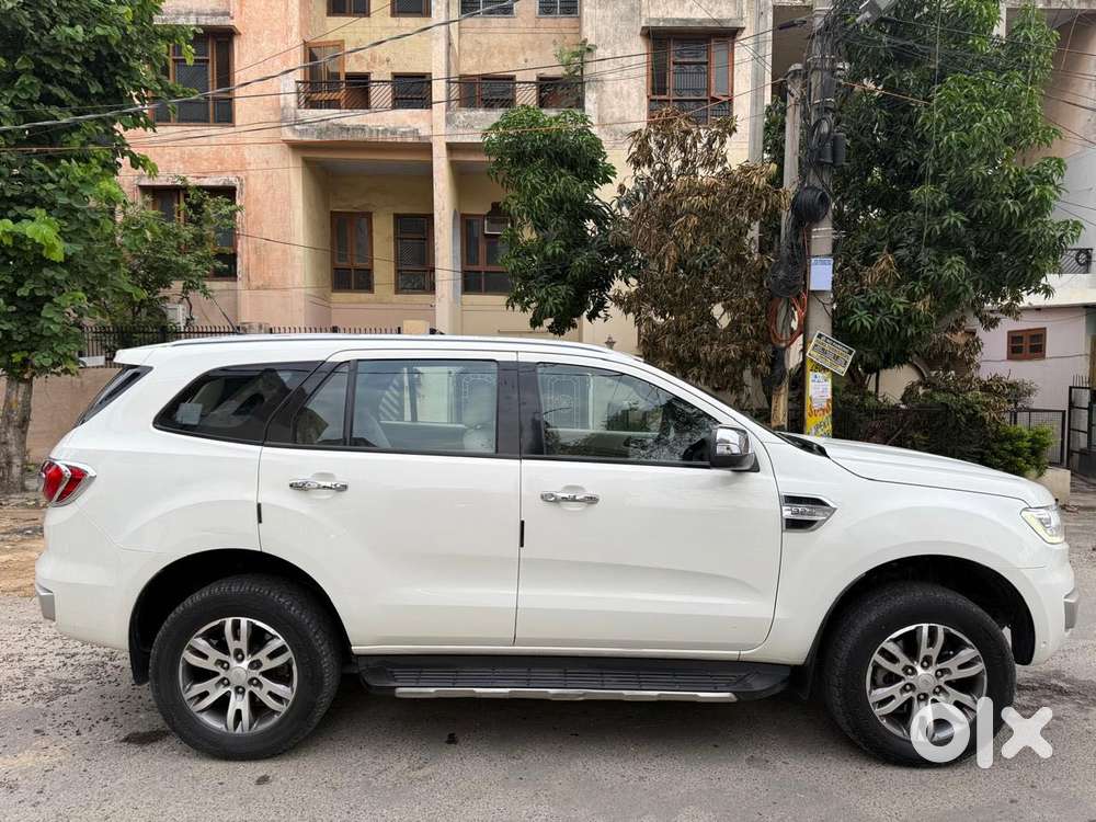 Ford Endeavour 3.2 Titanium At 4x4, 2017, Diesel