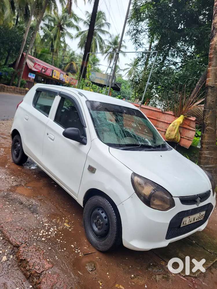 Maruti Suzuki Alto 800 2013 No Replace. Center Lock New Tayers