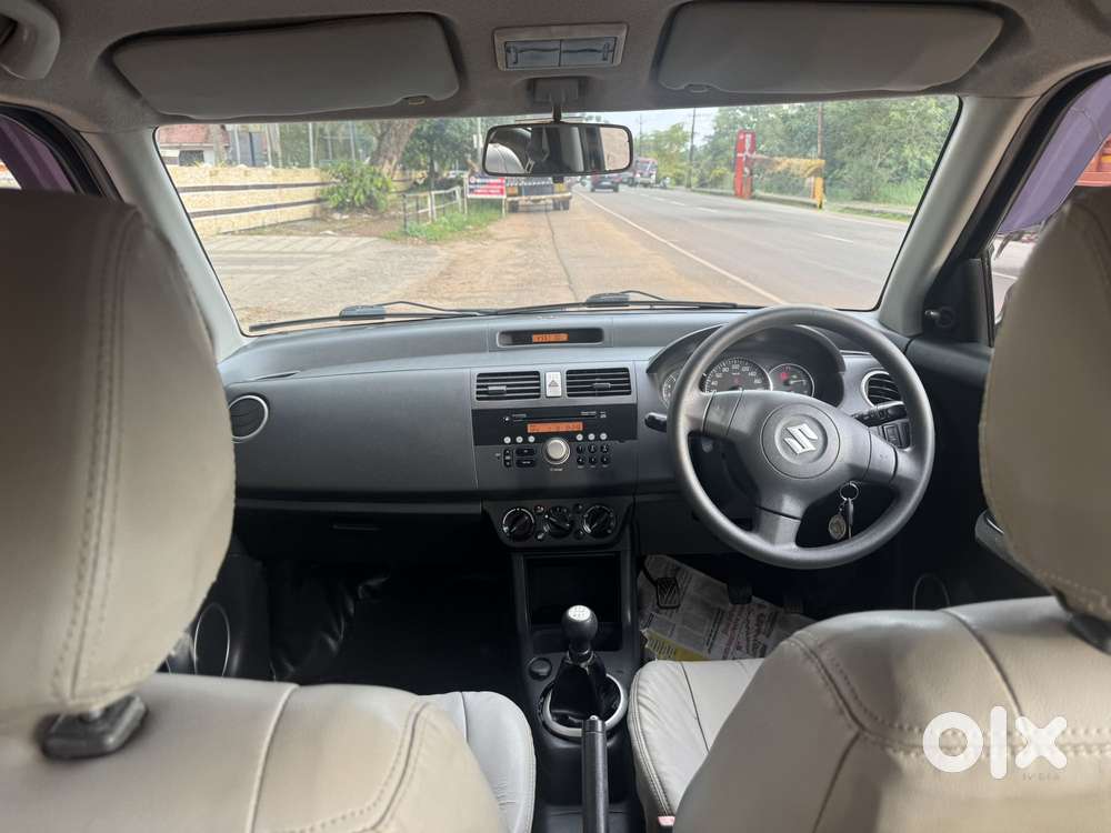 Maruti Suzuki Swift Dzire 1.2 Vxi Bsiv, 2011, Petrol