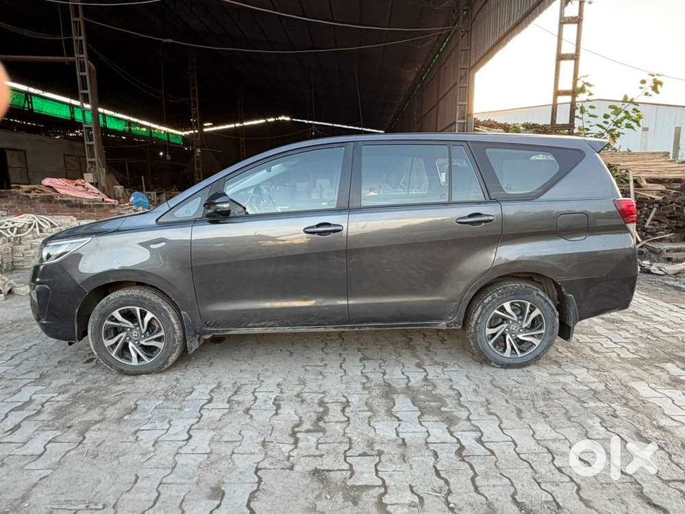 Toyota Innova Crysta 2021