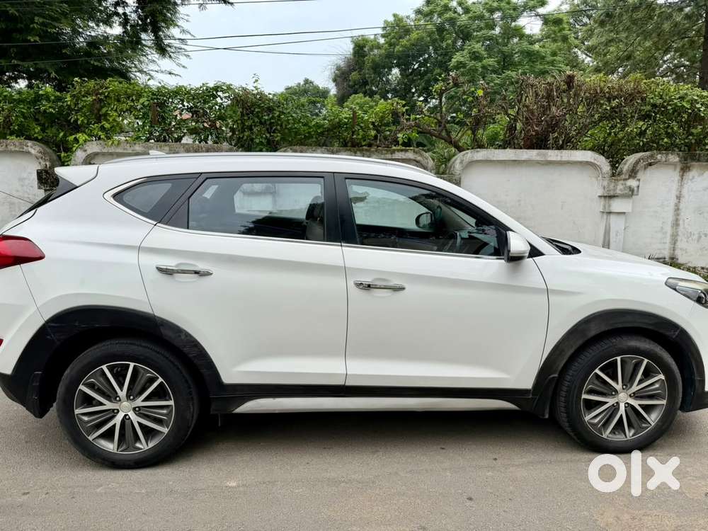Hyundai Tucson [ ] 2.0 Gls 2wd At Diesel, 2017, Diesel