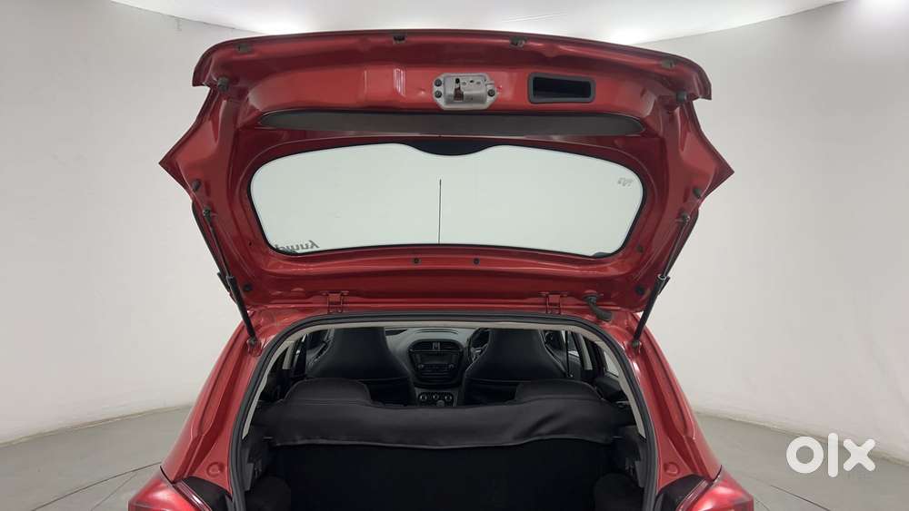 Tata Tiago 1.2 Revotron Xta, 2018, Petrol