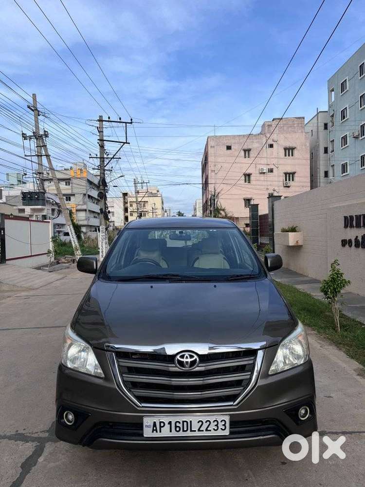 Toyota Innova 2.5 G (diesel) 8 Seater, 2015, Diesel