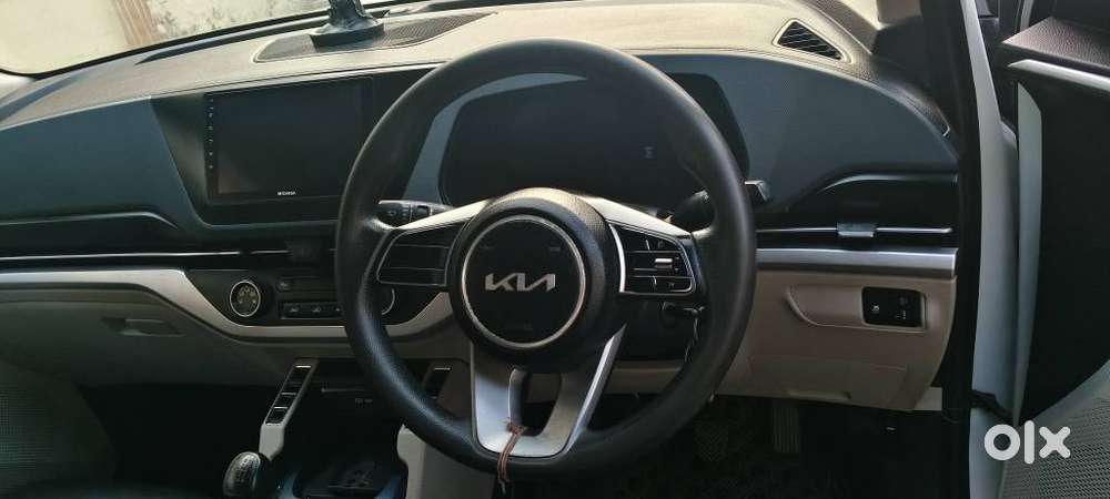 Kia Carens 1.4 Premium 7 Str, 2022, Petrol