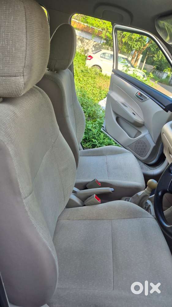 Maruti Suzuki Dzire 1.2 Vxi, 2016, Petrol