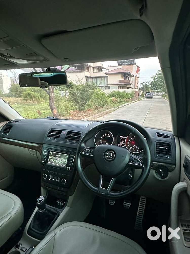 Skoda Yeti Elegance 4x2, 2015, Diesel