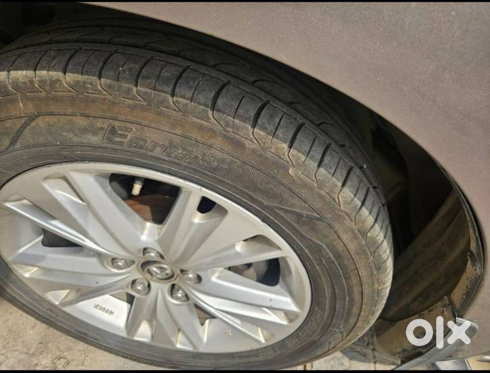 Toyota Innova Crysta 2.8 Zx At 7 Seater, 2019, Diesel