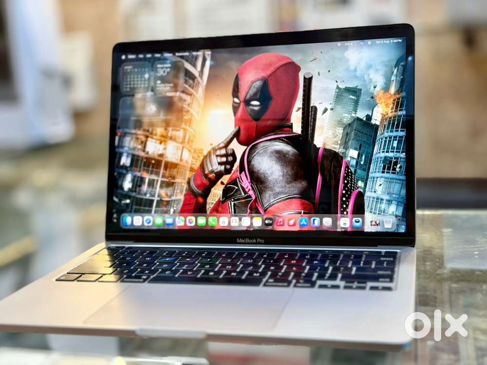 MacBook Pro M2 13&rdquo; 8/256GB Touch Bar &ndash; Clean Condition