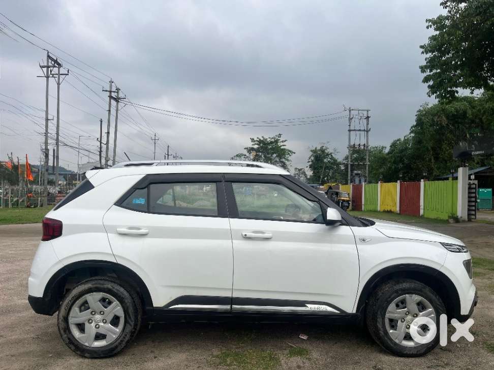 Hyundai Venue S Mt 1.2 Kappa, 2022, Petrol