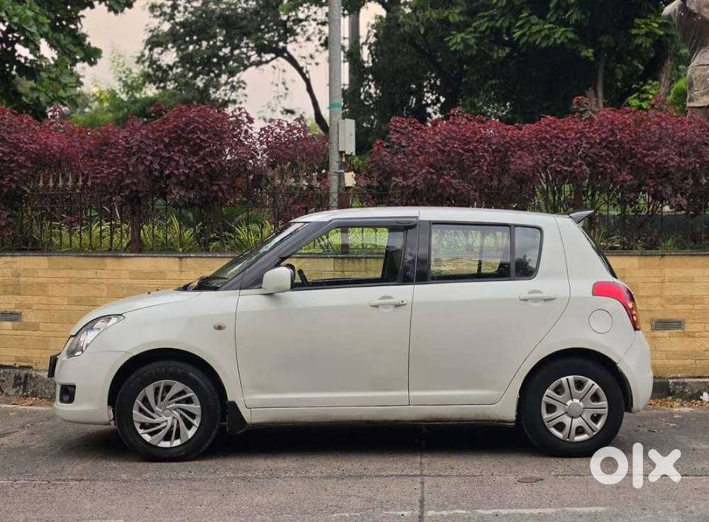Maruti Suzuki Swift Vxi Cng, 2010, Cng & Hybrids