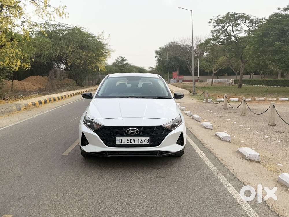 Hyundai New I20 1.2 Asta (o) Mt, 2023, Petrol