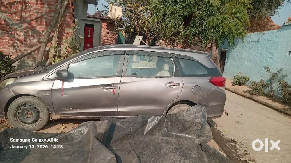 Honda Mobilio 2015 Diesel 99000 Km Driven