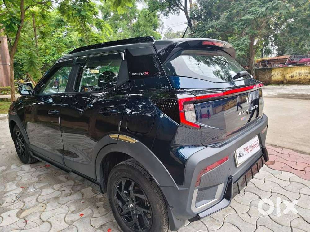 Mahindra Xuv 3xo Ax7l Petrol Mt, 2025, Petrol