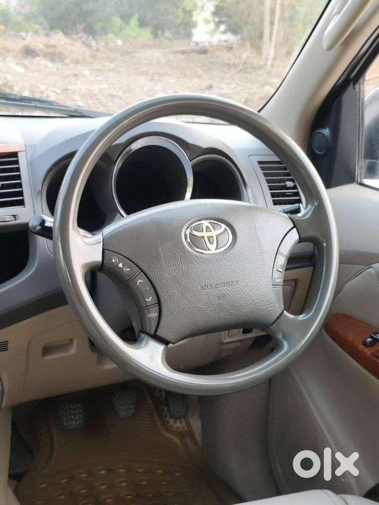 Toyota Fortuner 3.0 4x4 Manual, 2010, Diesel