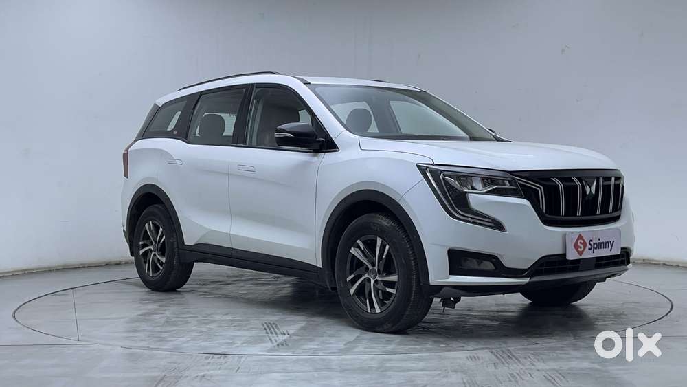 Mahindra Xuv700 2.0 Ax 5 Petrol At Str, 2021, Petrol