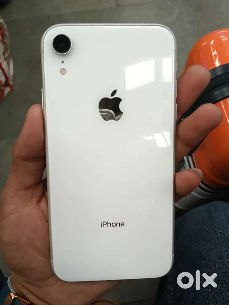 Iphone xr fresh condition porter or (parcel) bhi ho jayega lekin urgen