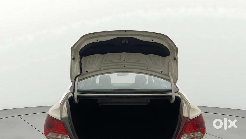 Hyundai Verna 1.4 Cx, 2014, Petrol