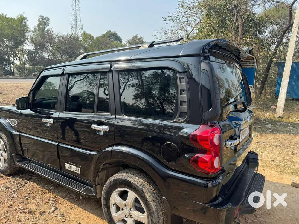 Mahindra Diesel 2021 Car