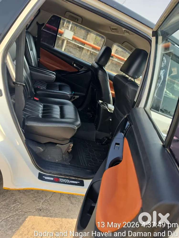 Toyota Innova Crysta 2018 Diesel 130000 Km Driven
