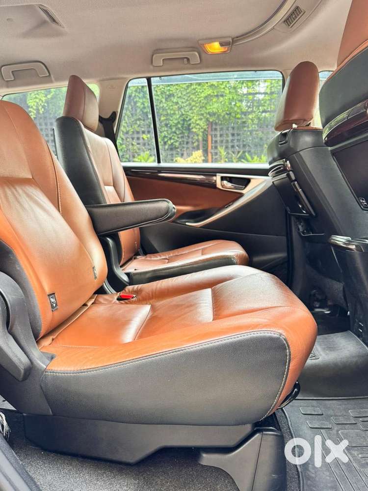Toyota Innova Crysta 2.7 Zx At, 2016, Diesel