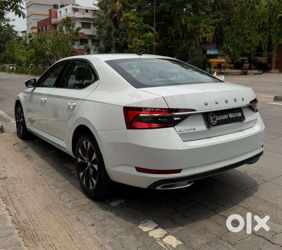 Skoda Superb 2.0 L&k Tsi At, 2021, Petrol