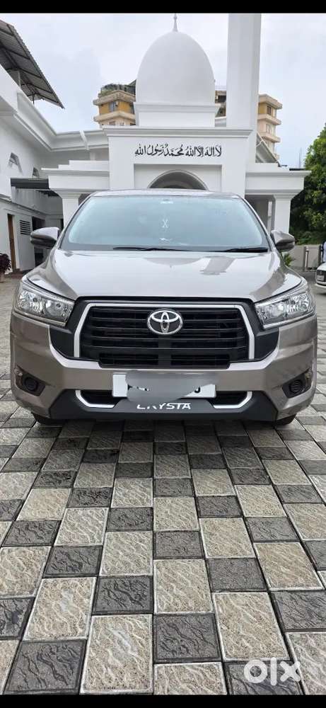 Toyota Innova Crysta 2023