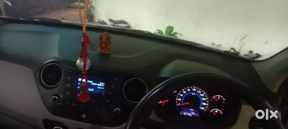 Hyundai Grand I10 Sportz 2014 Car