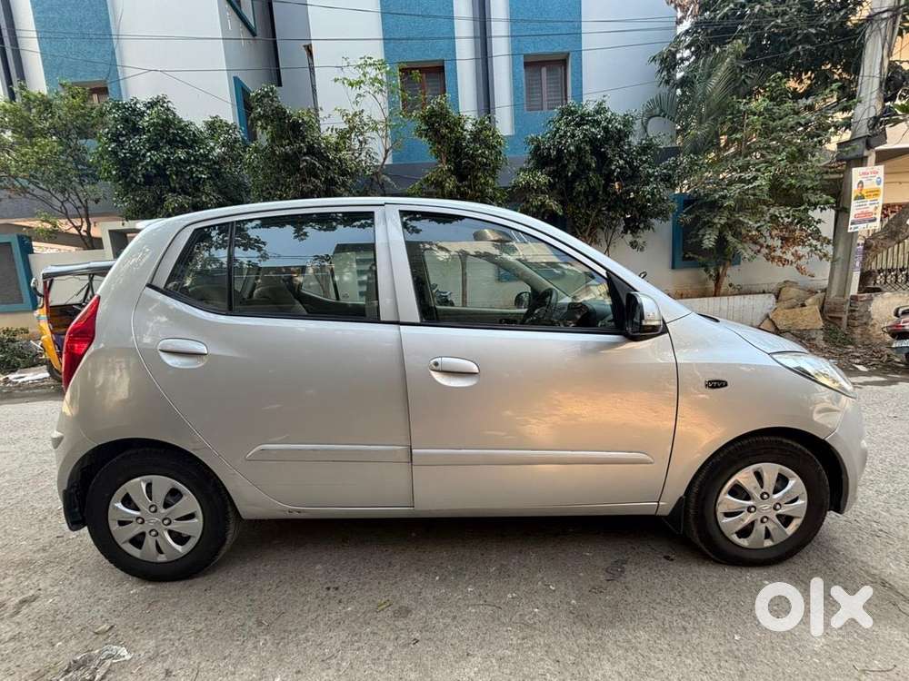 Hyundai I10 Sportz At, 2012, Petrol