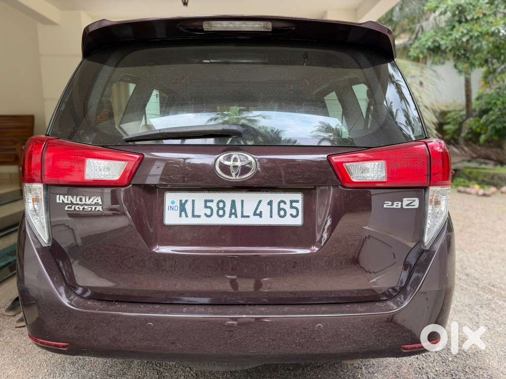 Innova Crysta Z Automatic