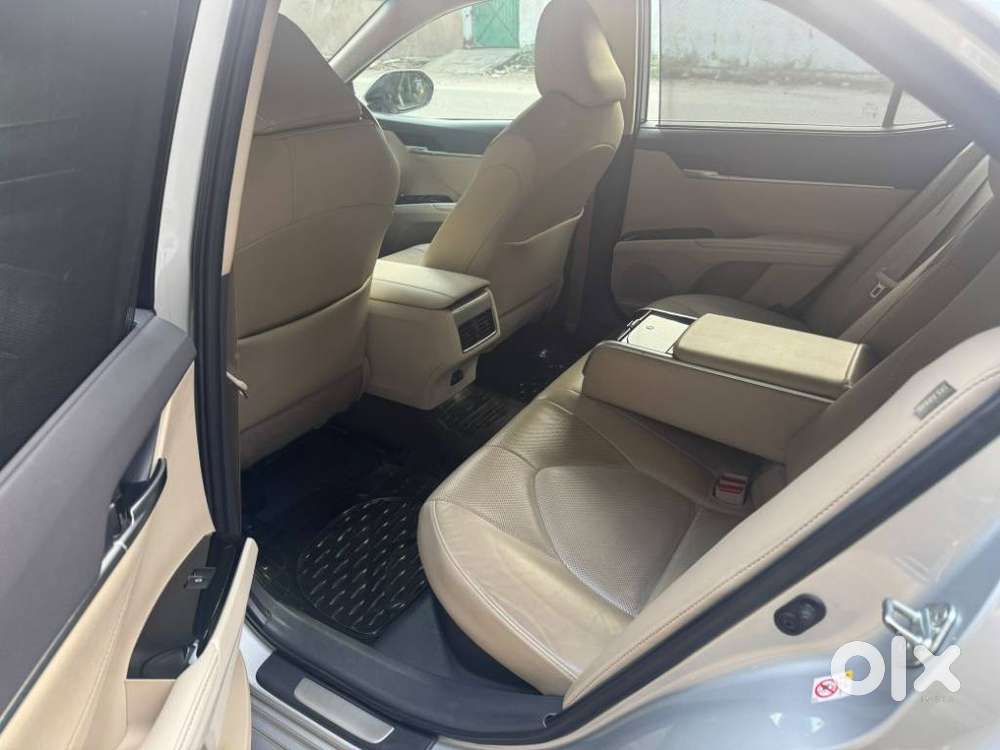 Toyota Camry Hybrid, 2021, Petrol