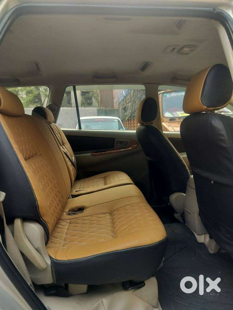 Toyota Innova 2.5 Gx 8 Seater Limited Edition, 2013, Diesel