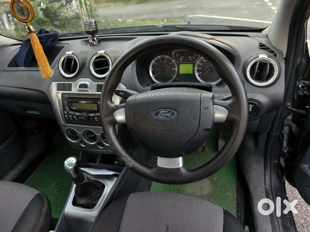 Ford Fiesta Classic 2012 Petrol