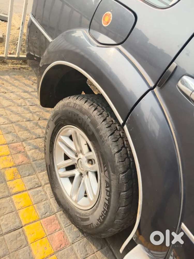 Ford Endeavour 4x4 2012 Model