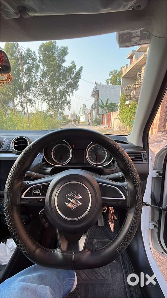 Maruti Suzuki Swift Vxi 2024