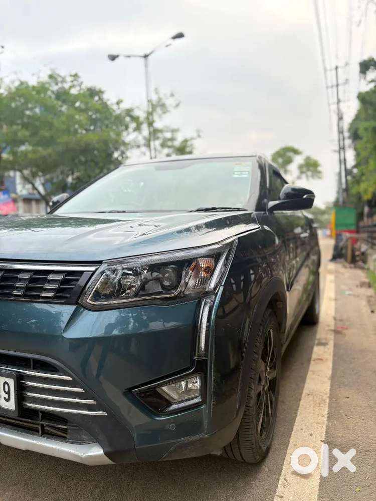 Mahindra Xuv300 2020 Petrol Well Maintained