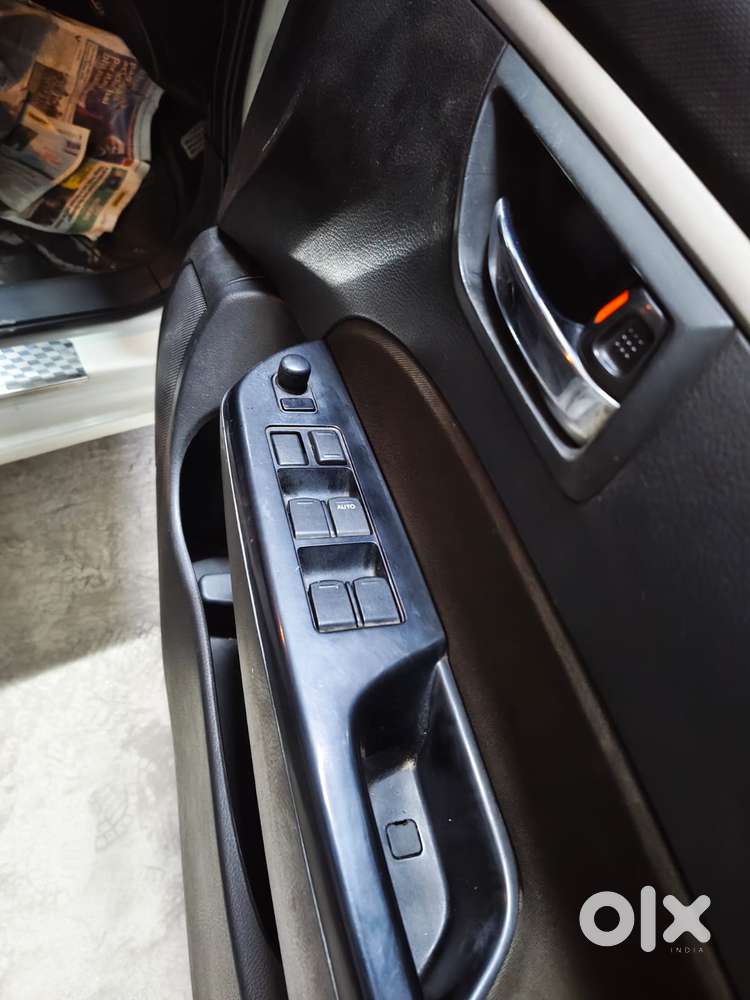 Maruti Suzuki Swift Vxi, 2016, Cng & Hybrids