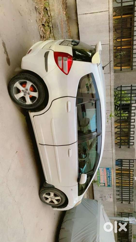 Honda Jazz Sports 2011 Sept Cng & Hybrids Well Maintained