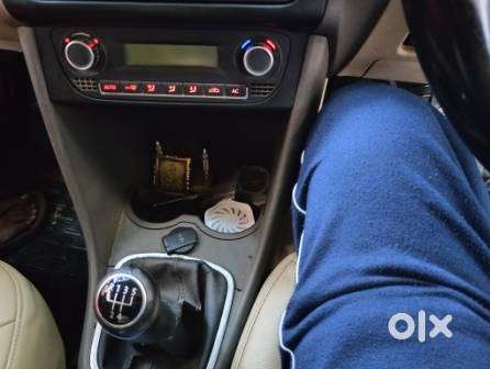 Volkswagen Vento 2010 Highline Petrol Very Well Maintained