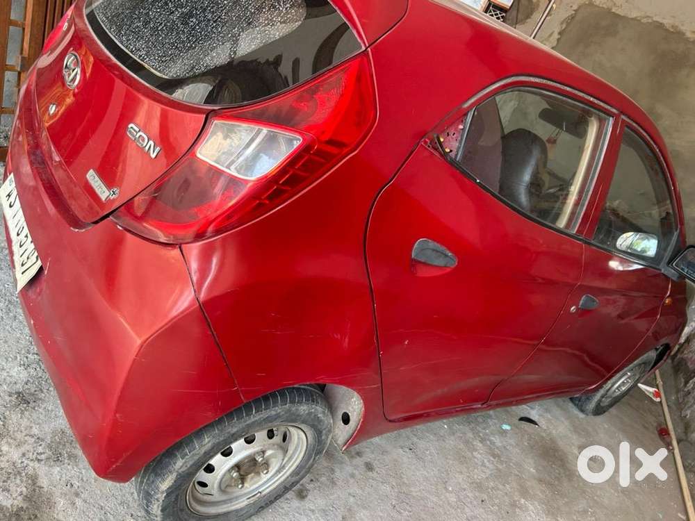 Hyundai Eon 2013 Cng & Hybrids 80000 Km Driven