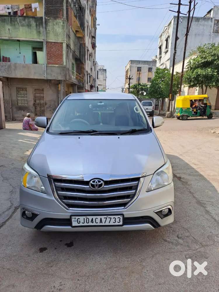 Toyota Innova 2014