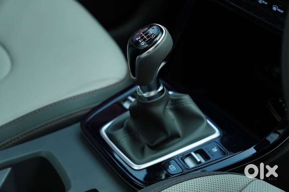 Hyundai Creta 1.5 Mpi Mt Sx(o), 2025, Petrol