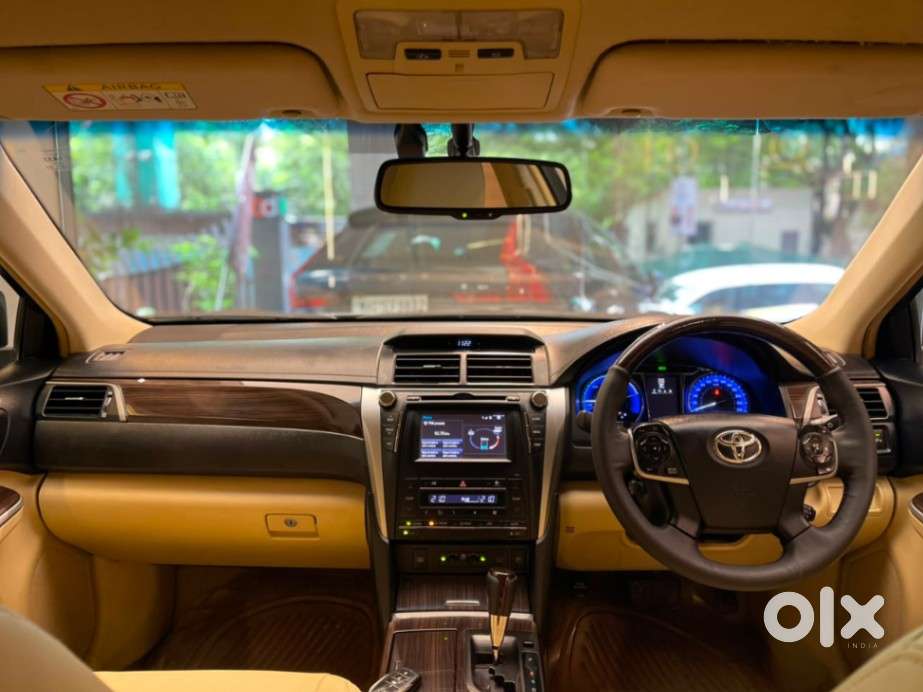 Toyota Camry Hybrid, 2015, Electric
