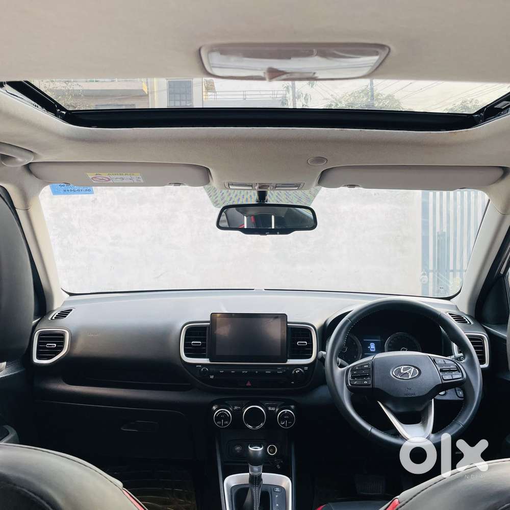 Hyundai Venue 1.0 Sx (o) Turbo Dct Dual Tone, 2019, Petrol