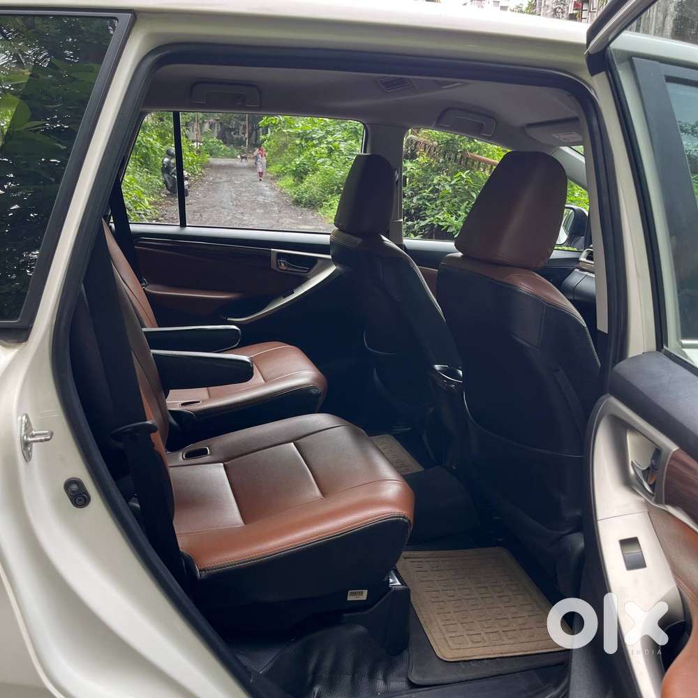 Toyota Innova Crysta [2020-ongoing] 2.4 Gx 7 Str, 2021, Diesel