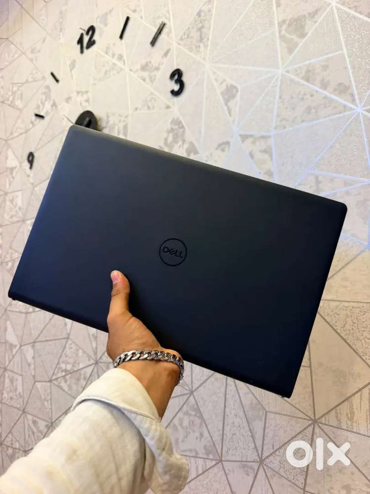 DELL INSPIRON 15 OPEN BOX  MULTITASKING LAPTOP *