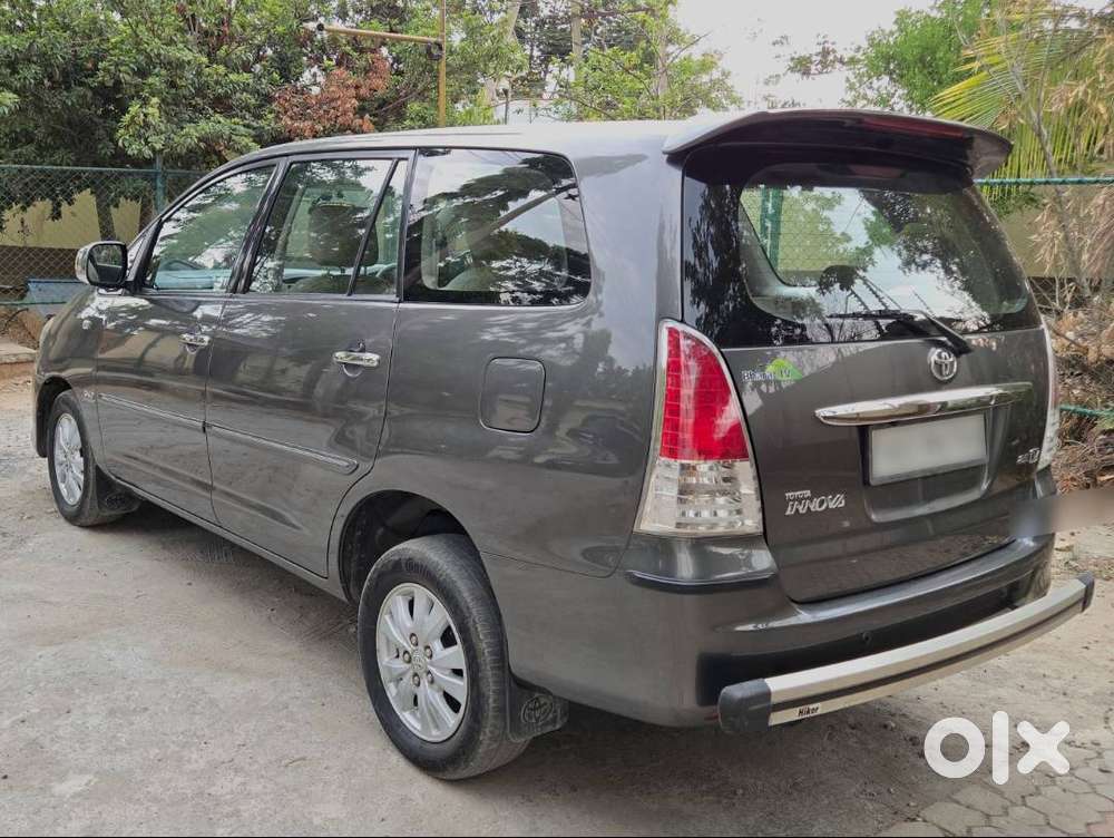 Toyota Innova 2010 V 2.5 Diesel Bsiv